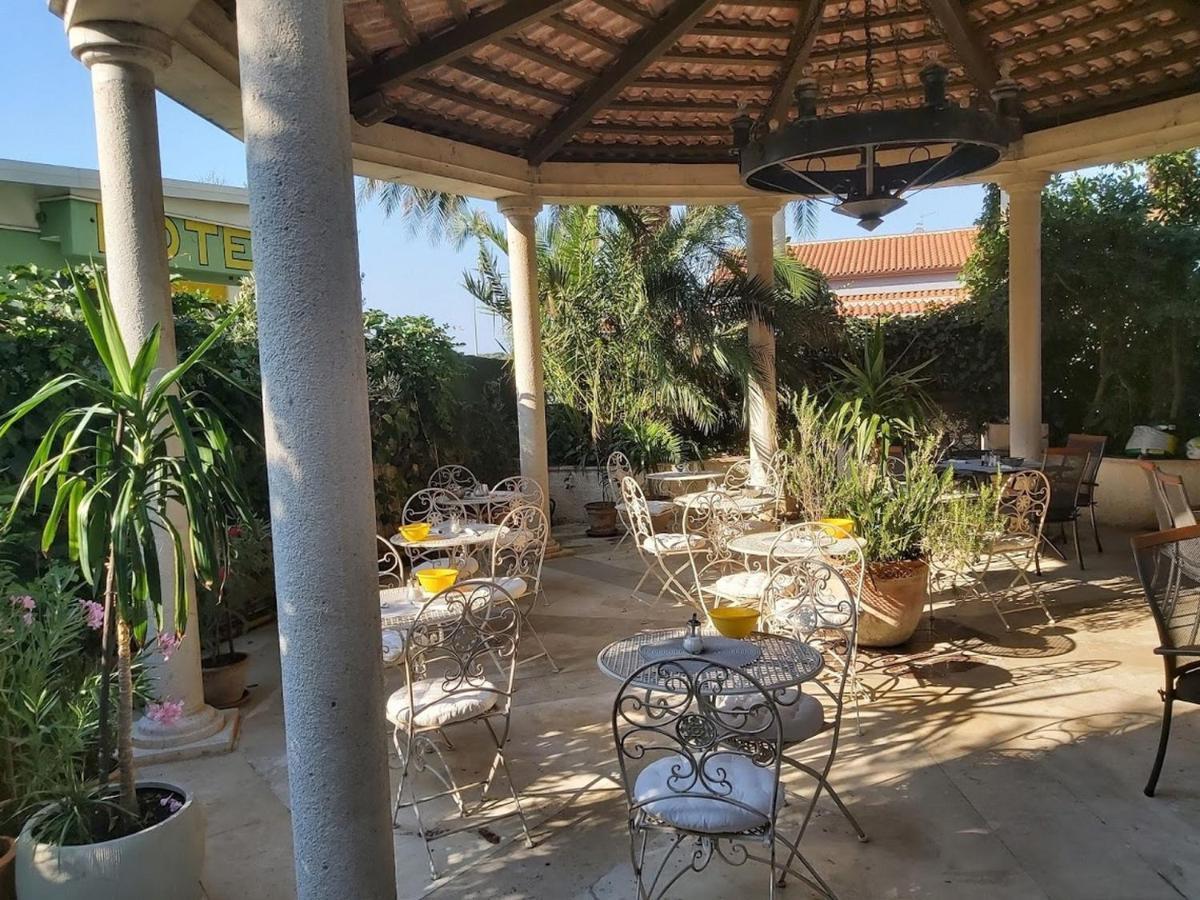מדולין Rooms And Apartments Palma B&B מראה חיצוני תמונה