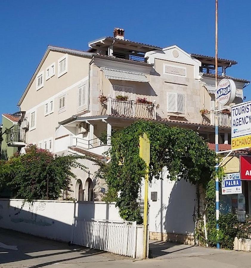 מדולין Rooms And Apartments Palma B&B מראה חיצוני תמונה