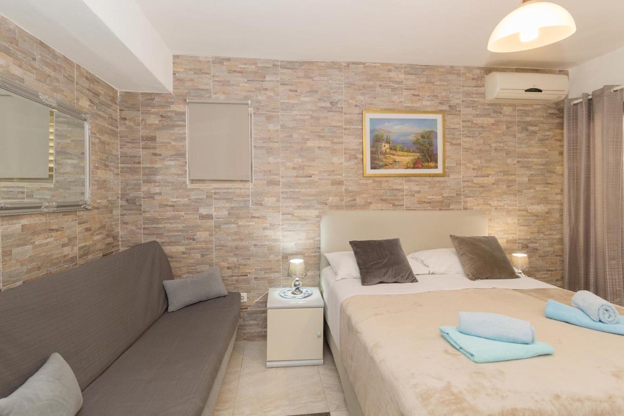 מדולין Rooms And Apartments Palma B&B מראה חיצוני תמונה