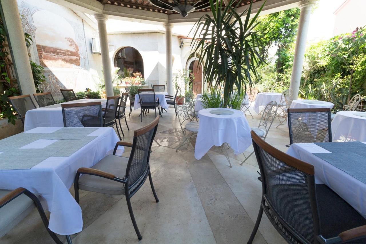מדולין Rooms And Apartments Palma B&B מראה חיצוני תמונה