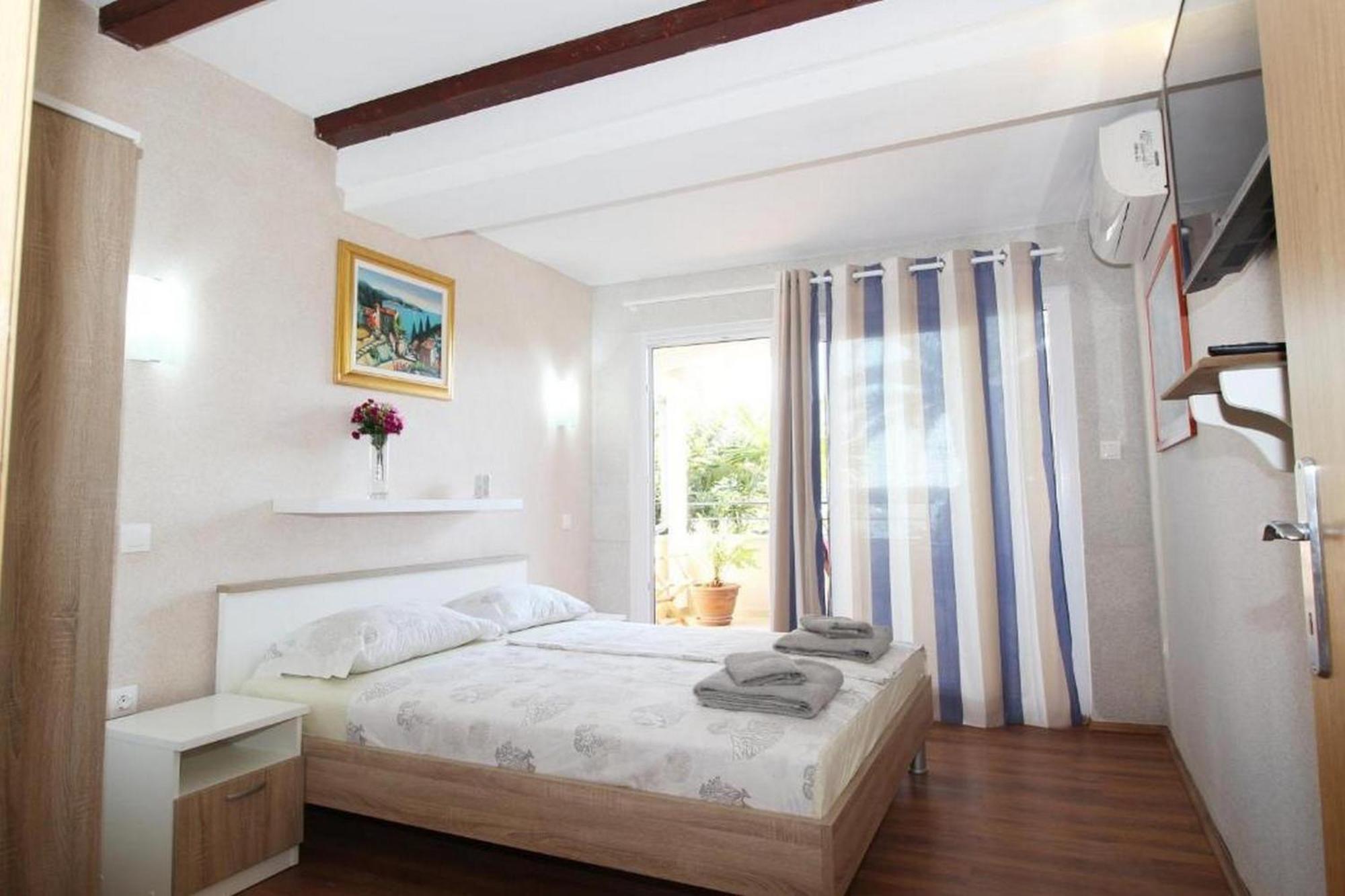 מדולין Rooms And Apartments Palma B&B מראה חיצוני תמונה