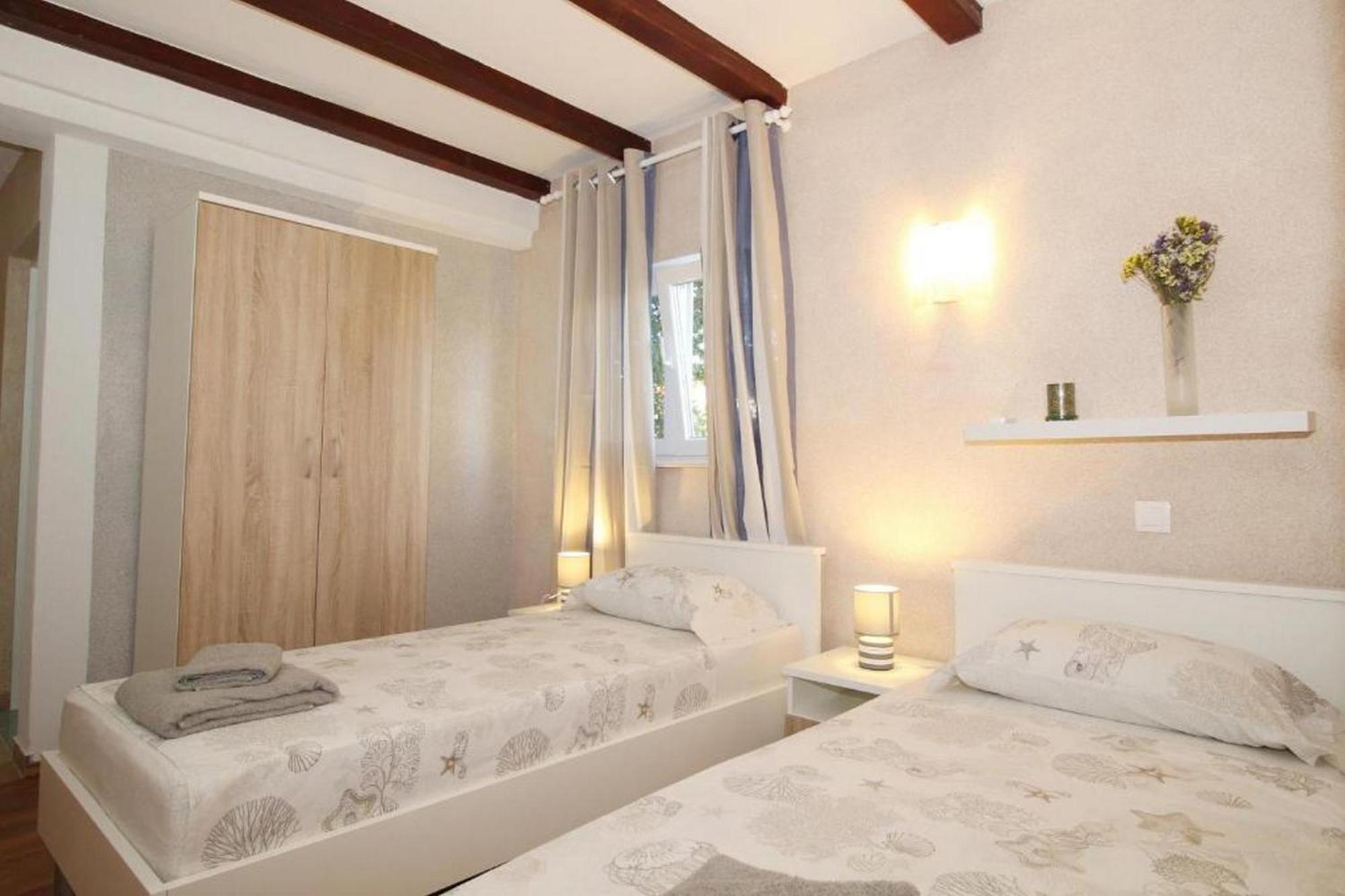 מדולין Rooms And Apartments Palma B&B מראה חיצוני תמונה